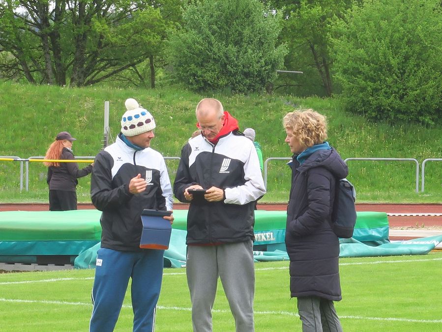 Immer fleißig am Diskutieren