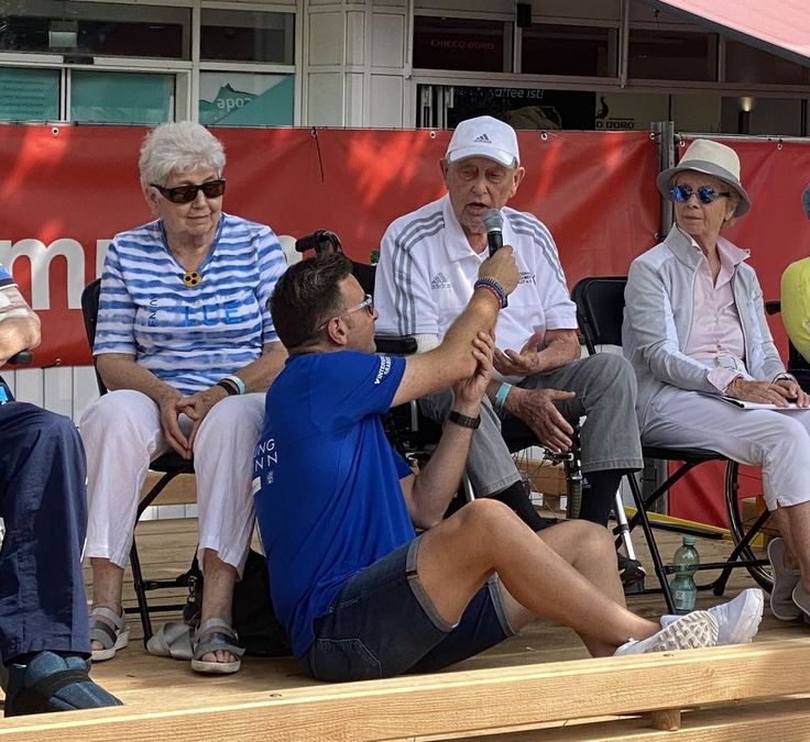 Peter Schramm als Ehrengast beim Hochsprung Heilbronn 2024 (Foto: WLV)